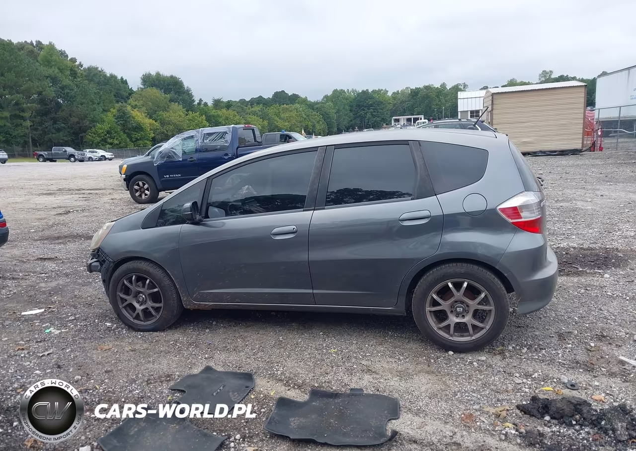 2012 Honda Fit VIN:JHMGE8G39CC000174 - 15