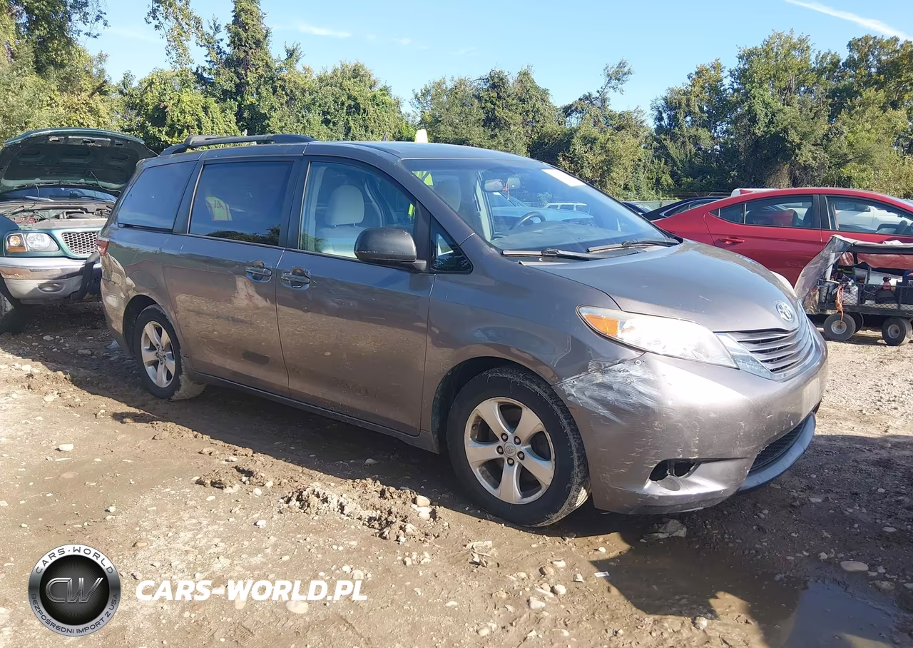 2016 Toyota Sienna Le