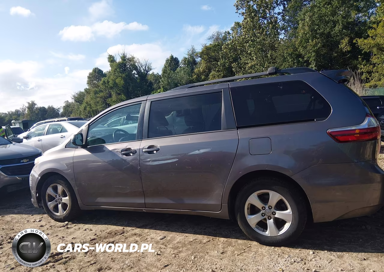 2016 Toyota Sienna Le VIN:5TDKK3DC3GS744529 - 19