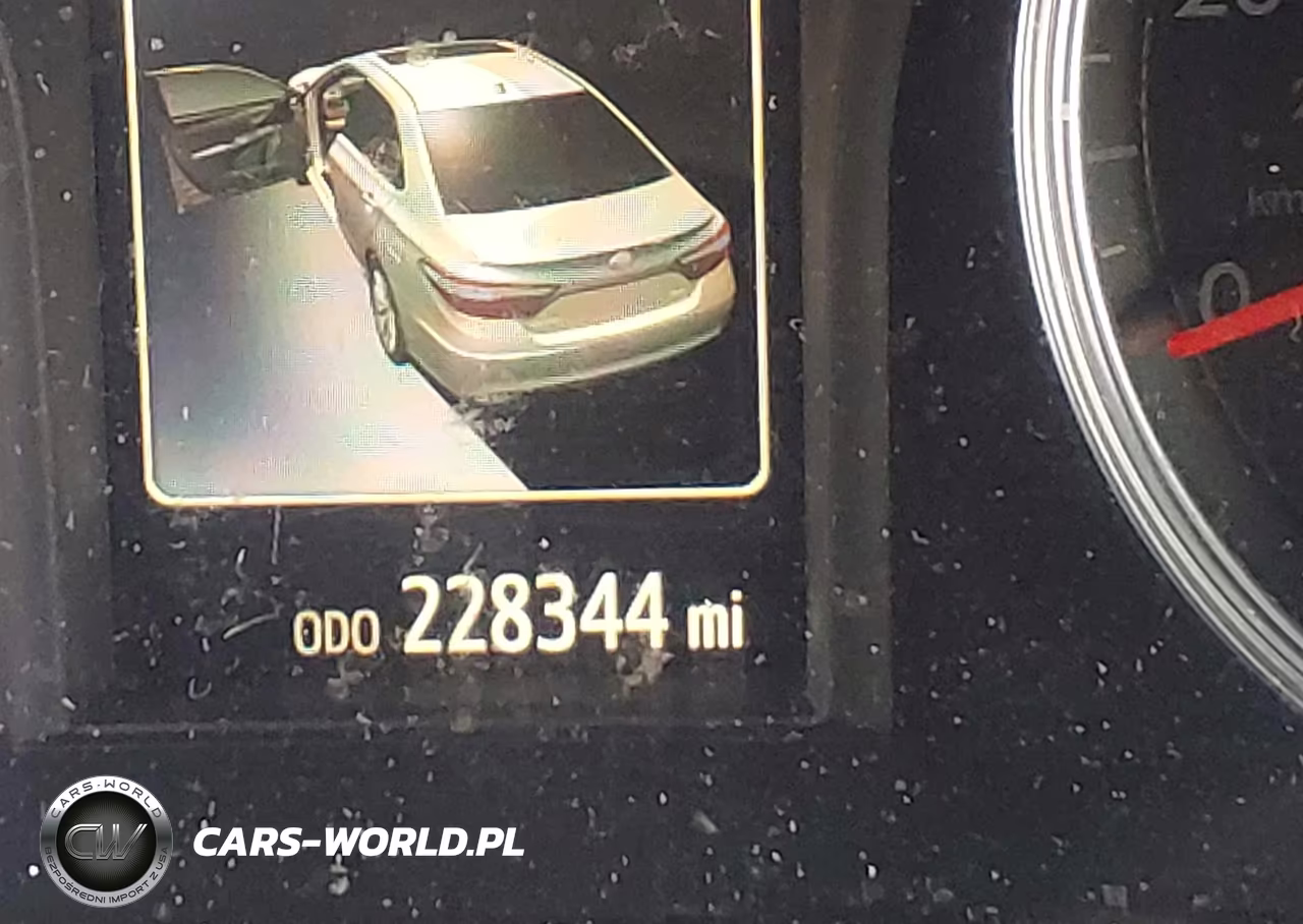 2017 Toyota Camry Se VIN:4T1BF1FK1HU789541 - 15