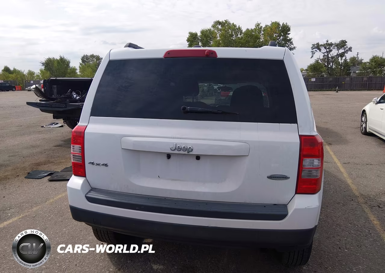 2011 Jeep Patriot Sport VIN:1J4NF1GBXBD174018 - 17