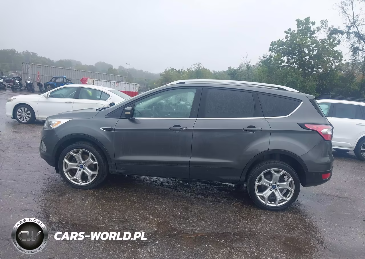 2017 Ford Escape Titanium VIN:1FMCU9J99HUC30770 - 14