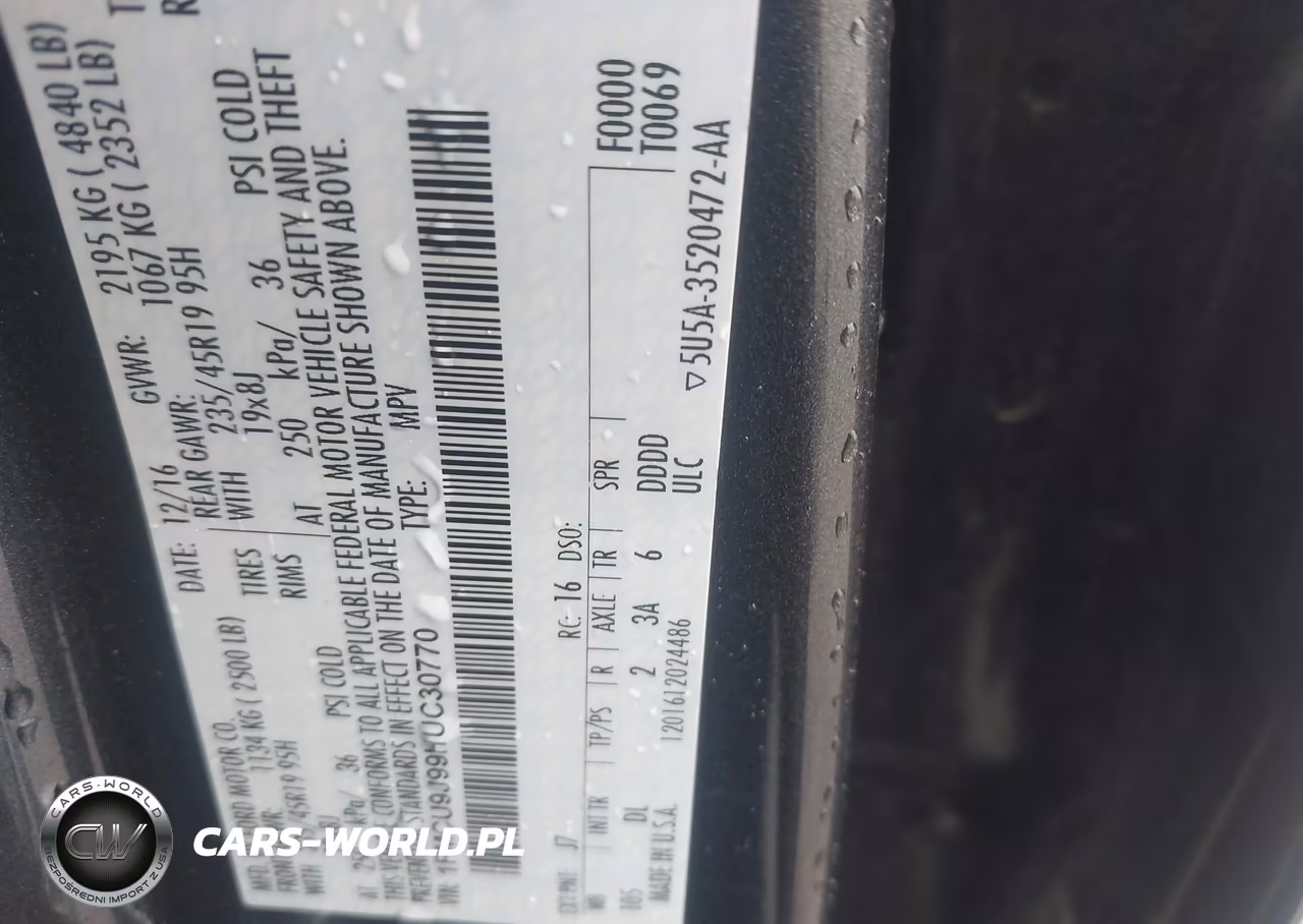 2017 Ford Escape Titanium VIN:1FMCU9J99HUC30770 - 9