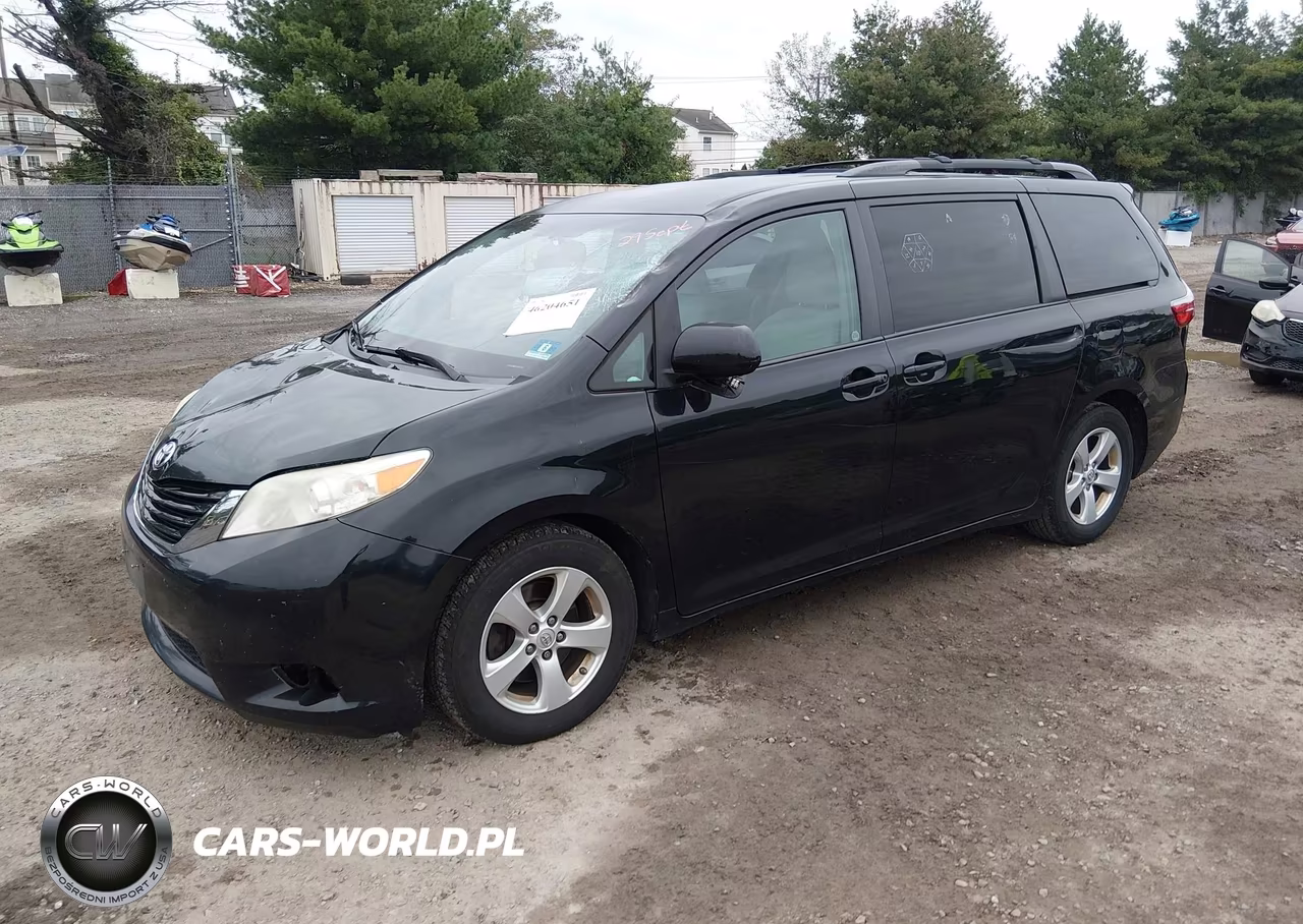 2016 Toyota Sienna Le 8 Passenger VIN:5TDKK3DC5GS746704 - 2