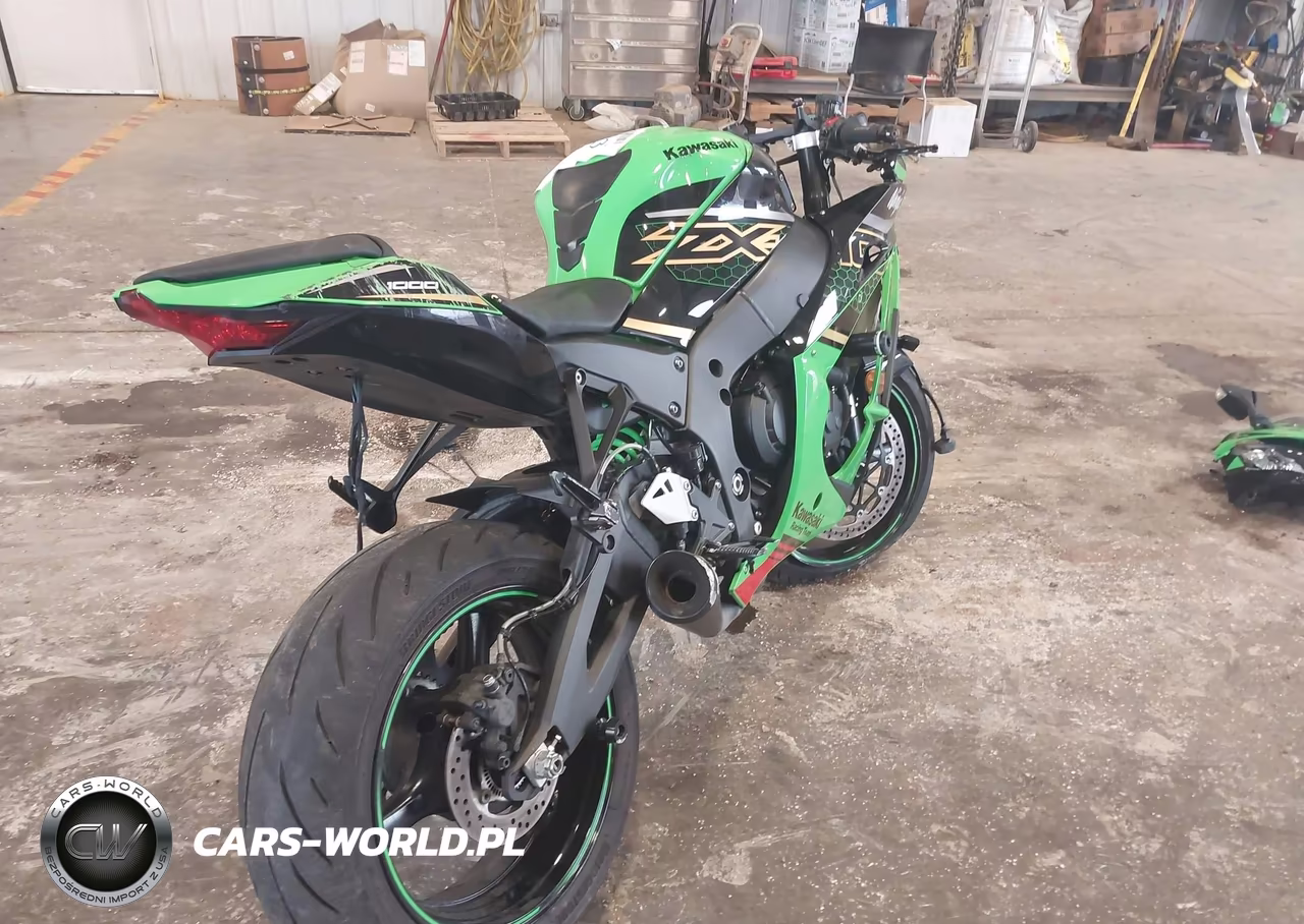 2020 Kawasaki Zx1002 VIN:JKBZXVF15LA003044 - 4
