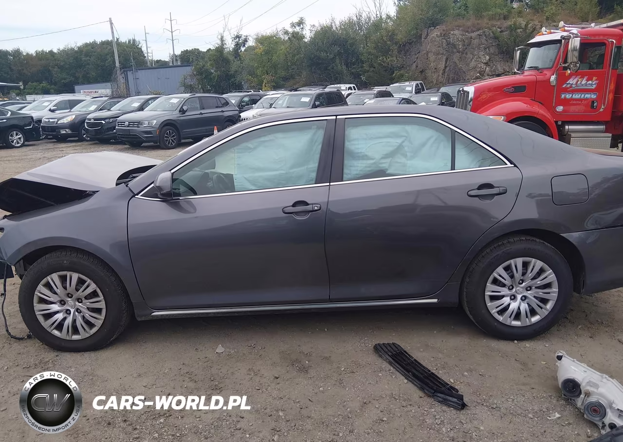 2014 Toyota Camry Le VIN:4T4BF1FK5ER412616 - 14