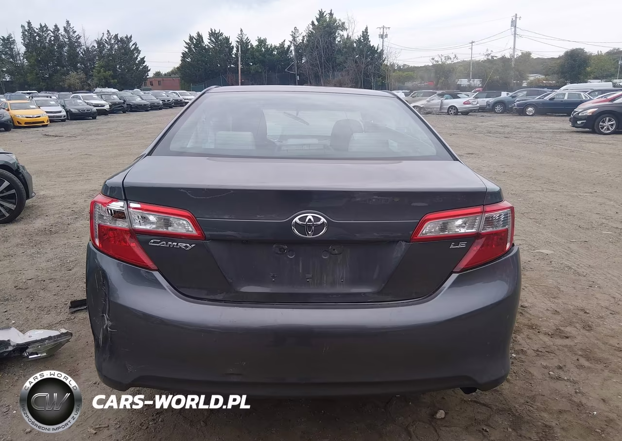2014 Toyota Camry Le VIN:4T4BF1FK5ER412616 - 16