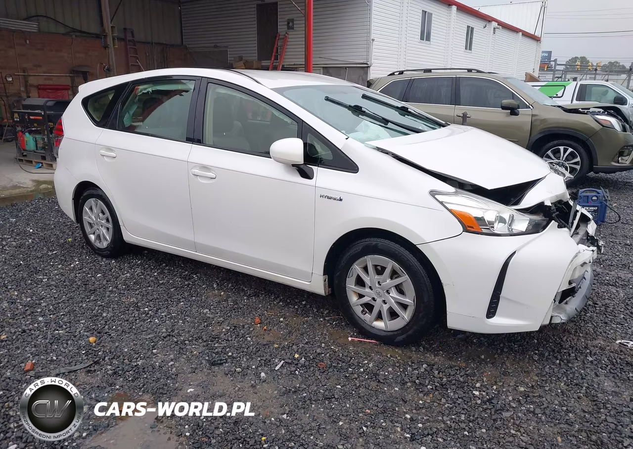 2015 Toyota Prius V Two