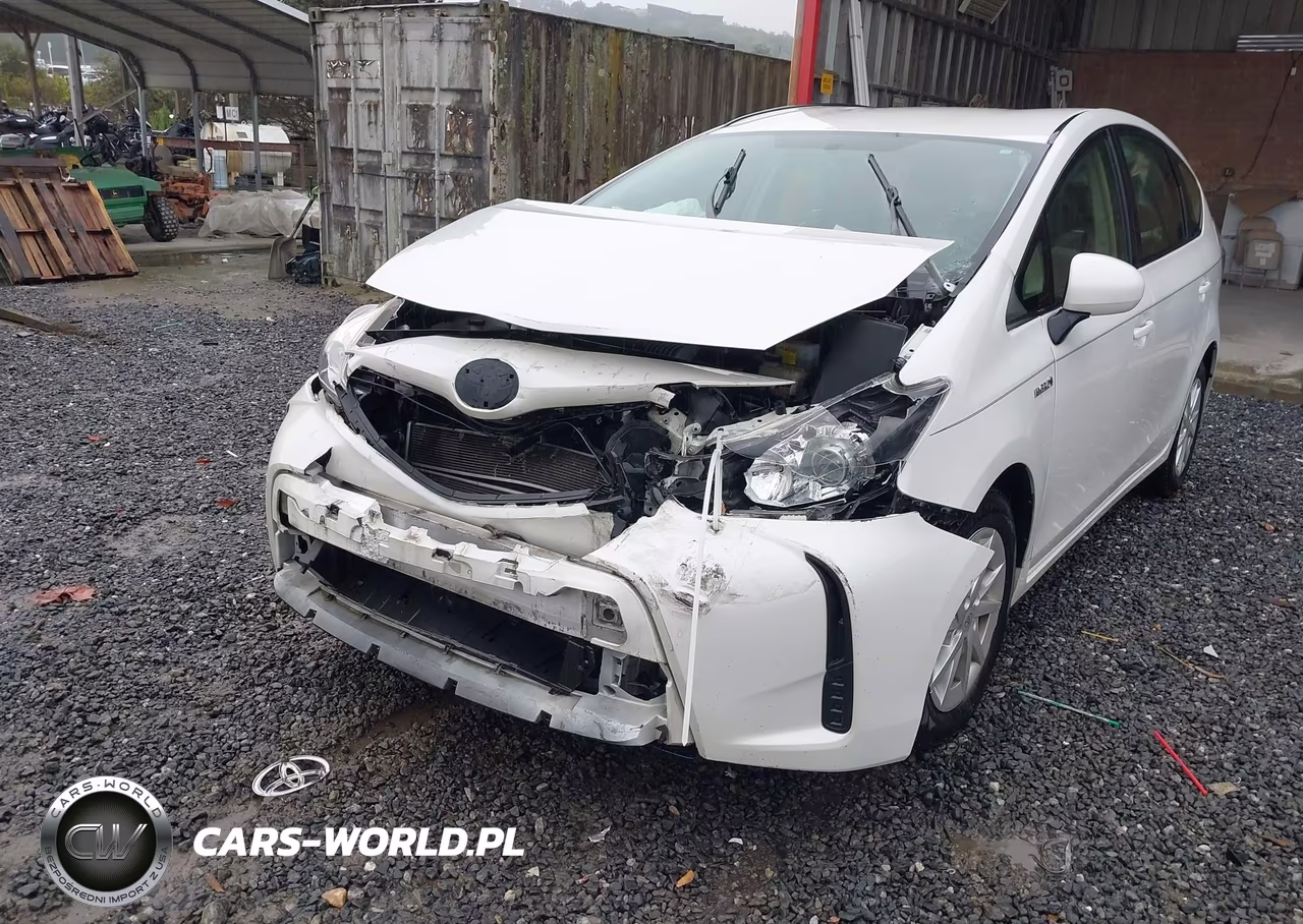 2015 Toyota Prius V Two VIN:JTDZN3EU1FJ018063 - 6
