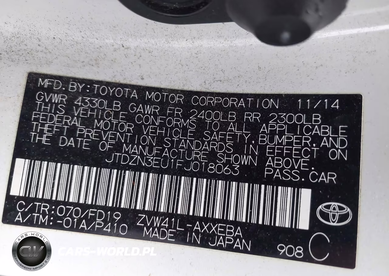 2015 Toyota Prius V Two VIN:JTDZN3EU1FJ018063 - 9