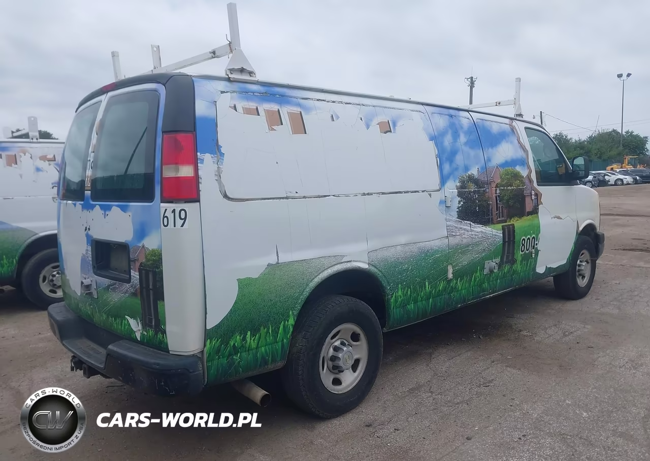 2011 Chevrolet Express 2500 Work Van VIN:1GCWGGFA2B1109619 - 4