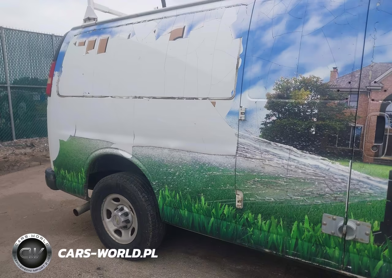 2011 Chevrolet Express 2500 Work Van VIN:1GCWGGFA2B1109619 - 6