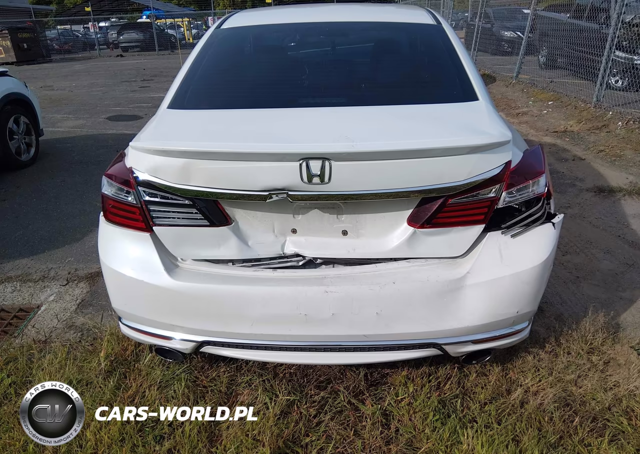 2017 Honda Accord Sport VIN:1HGCR2F55HA014758 - 16