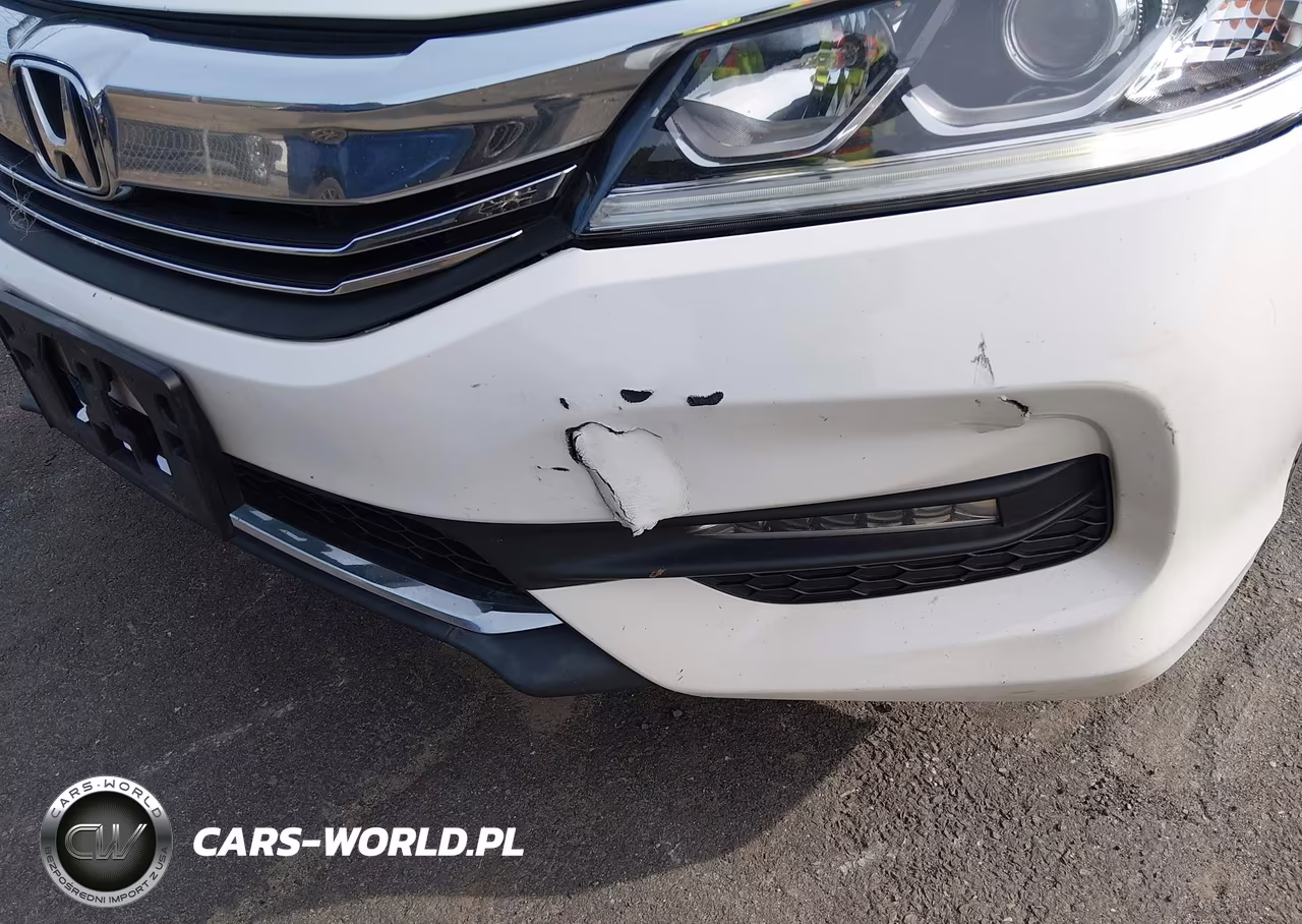 2017 Honda Accord Sport VIN:1HGCR2F55HA014758 - 17
