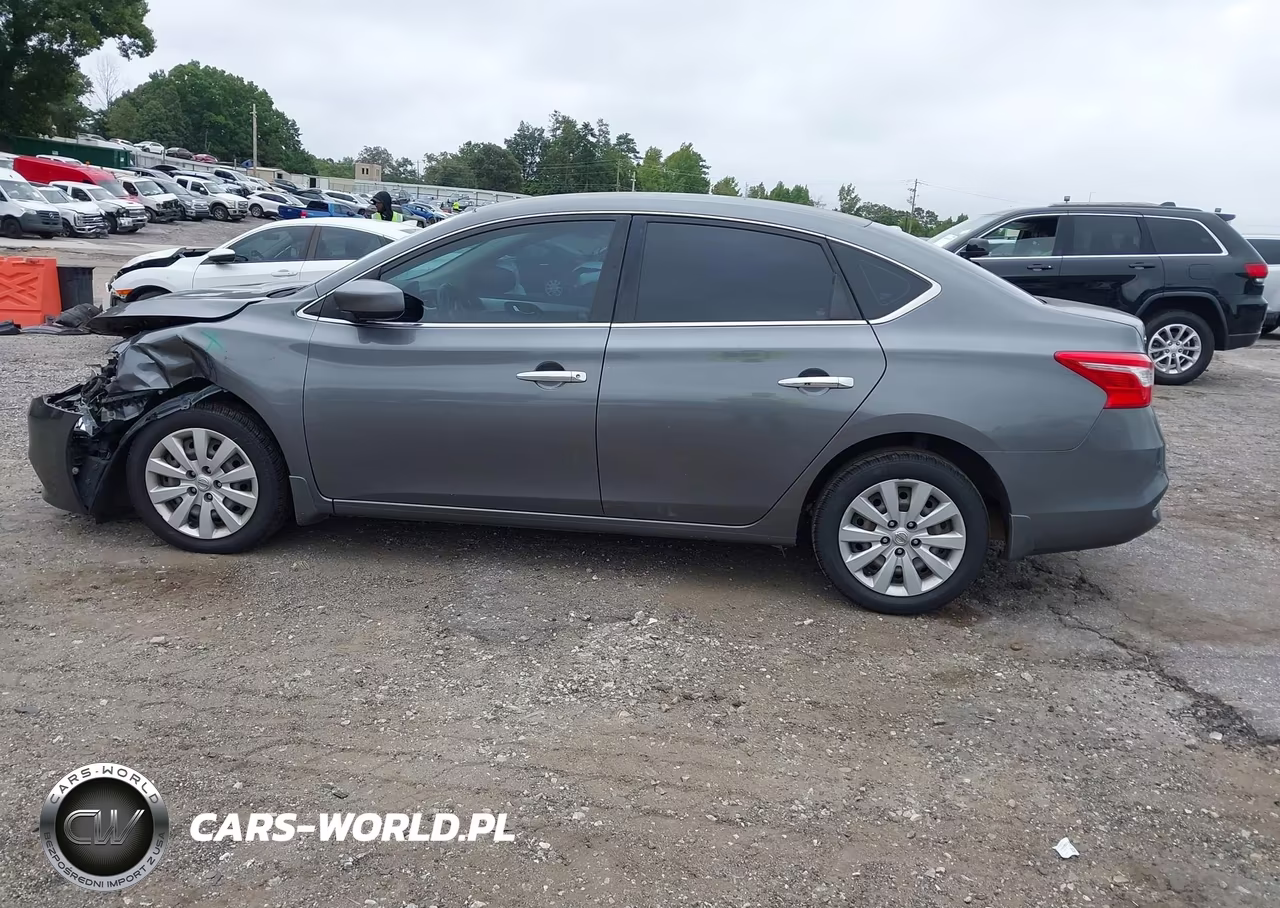 2018 Nissan Sentra S VIN:3N1AB7AP0JY320643 - 14