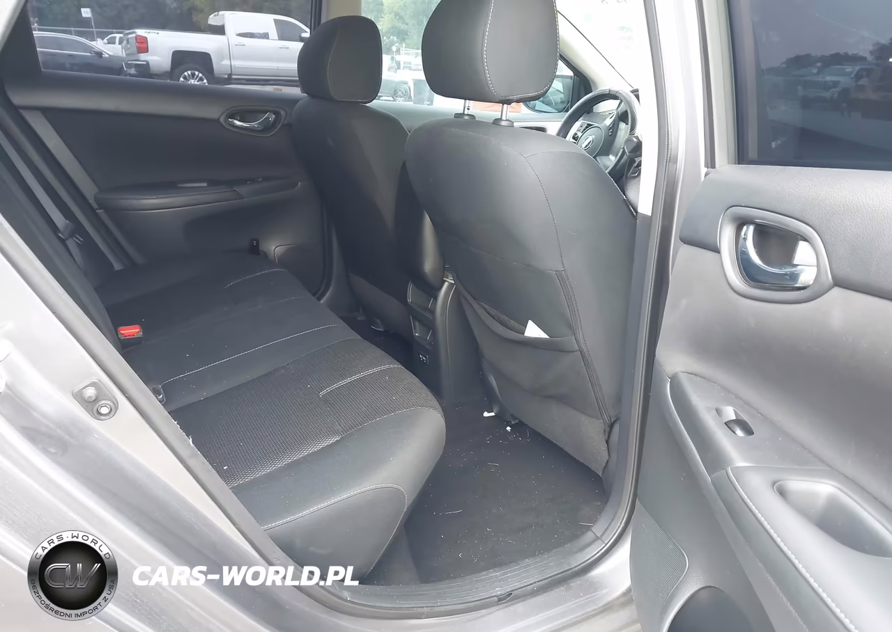2018 Nissan Sentra S VIN:3N1AB7AP0JY320643 - 8
