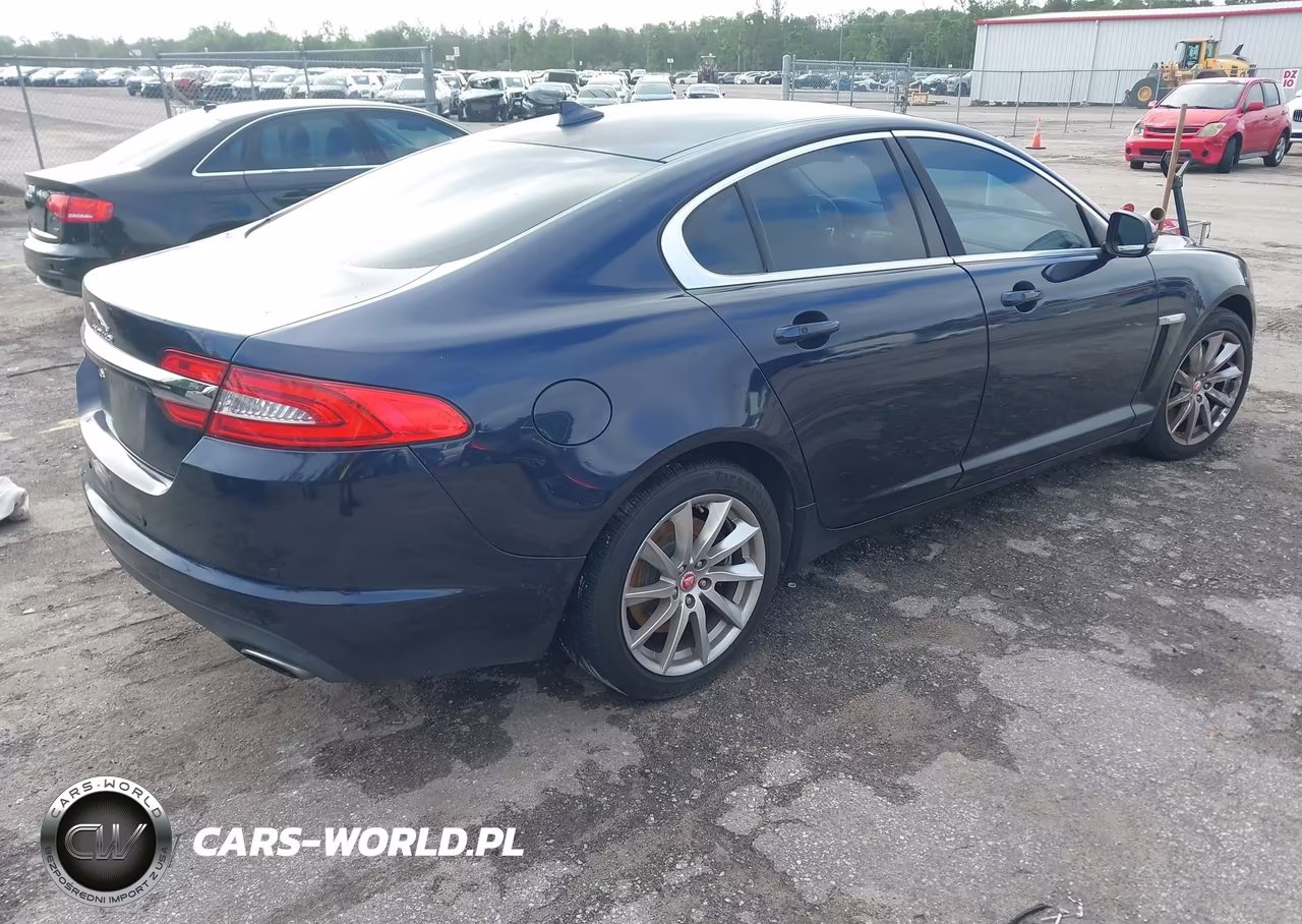 2015 Jaguar Xf 2.0T Premium VIN:SAJWA0FS9FPU87412 - 4