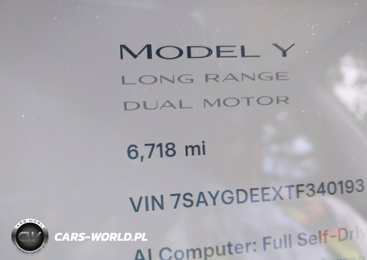 2026 Tesla Model Y VIN:7SAYGDEEXTF340193 - 14