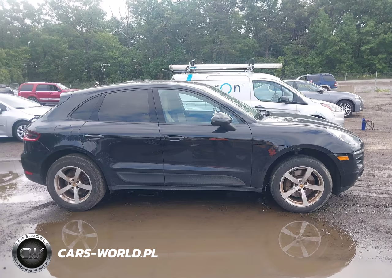 2017 Porsche Macan VIN:WP1AA2A57HLB04906 - 13