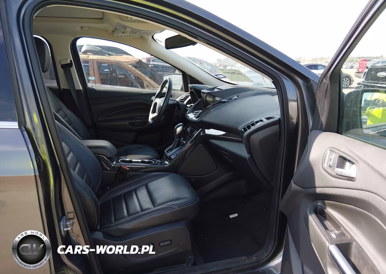 2016 Ford Escape Titanium VIN:1FMCU0J95GUA44721 - 5