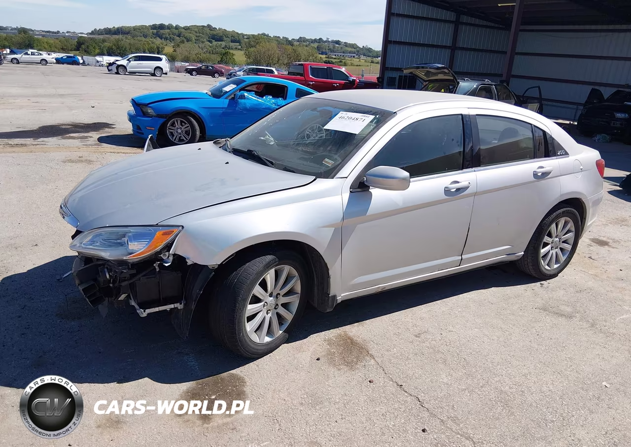 2011 Chrysler 200 Touring VIN:1C3BC1FB7BN589718 - 2