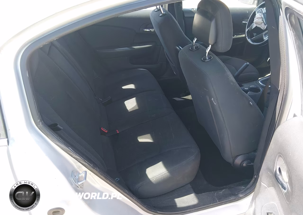 2011 Chrysler 200 Touring VIN:1C3BC1FB7BN589718 - 8