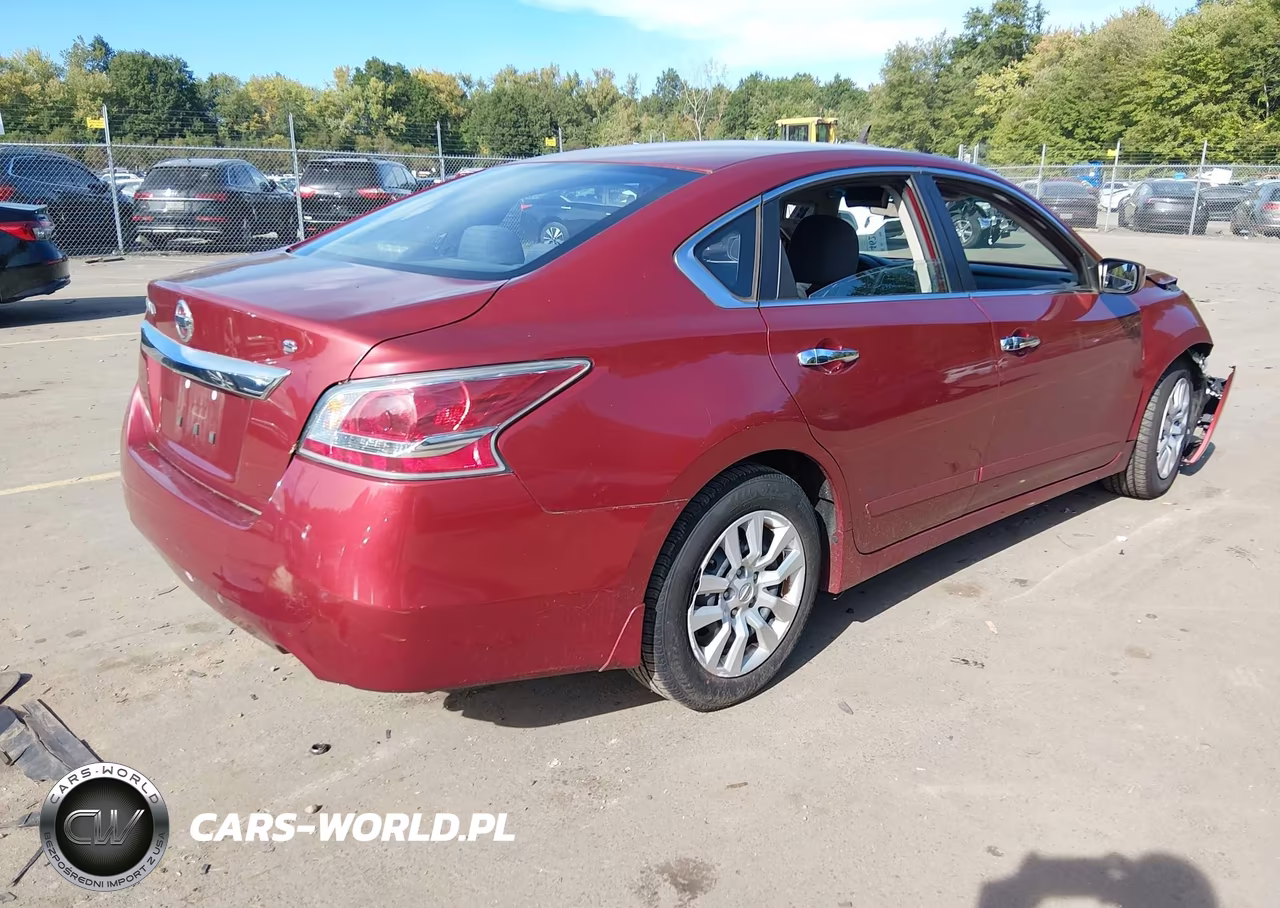 2015 Nissan Altima 2.5 S VIN:1N4AL3AP2FC491547 - 4
