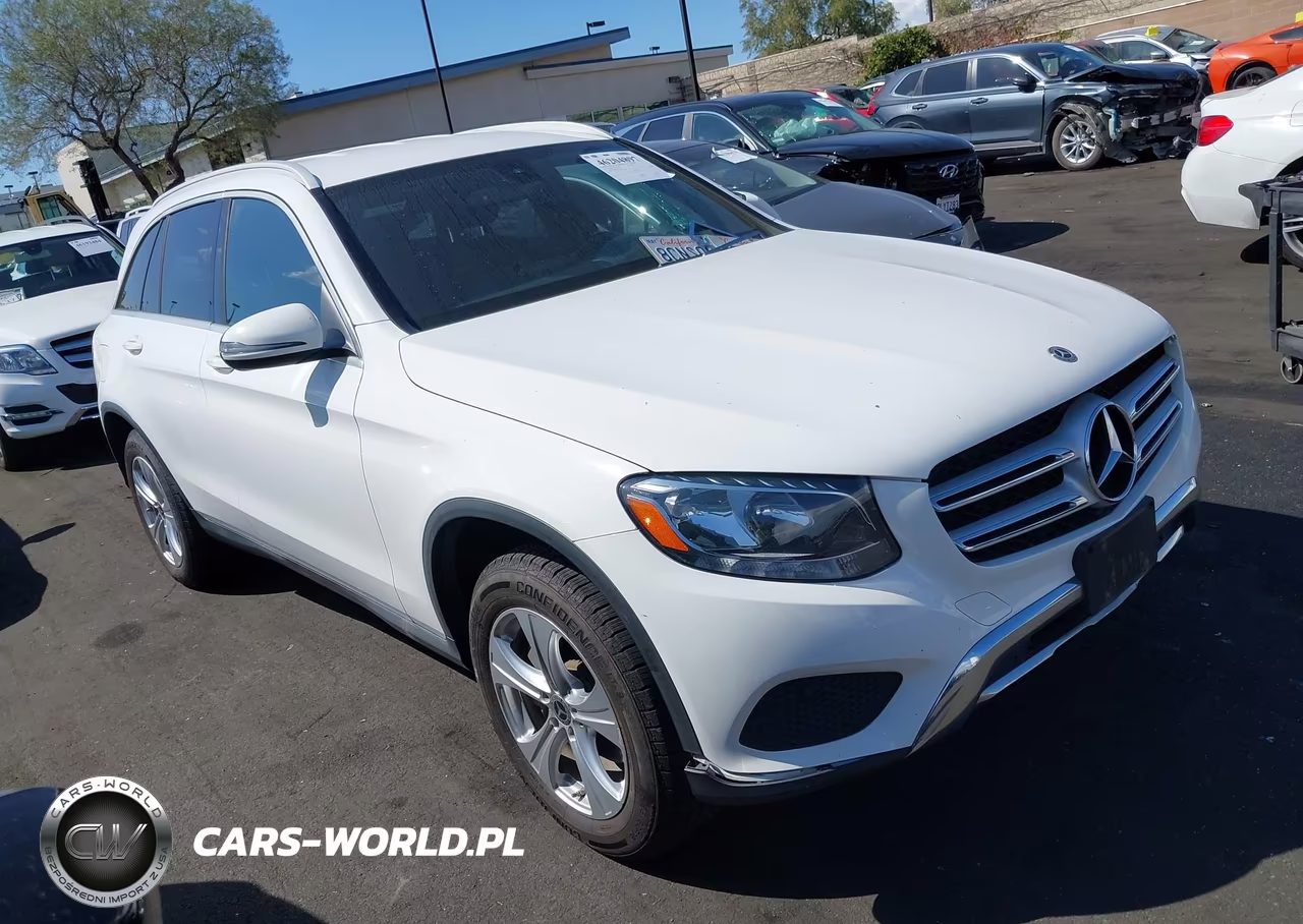 2018 Mercedes-Benz Glc 300 – zdjęcie 1 z 17