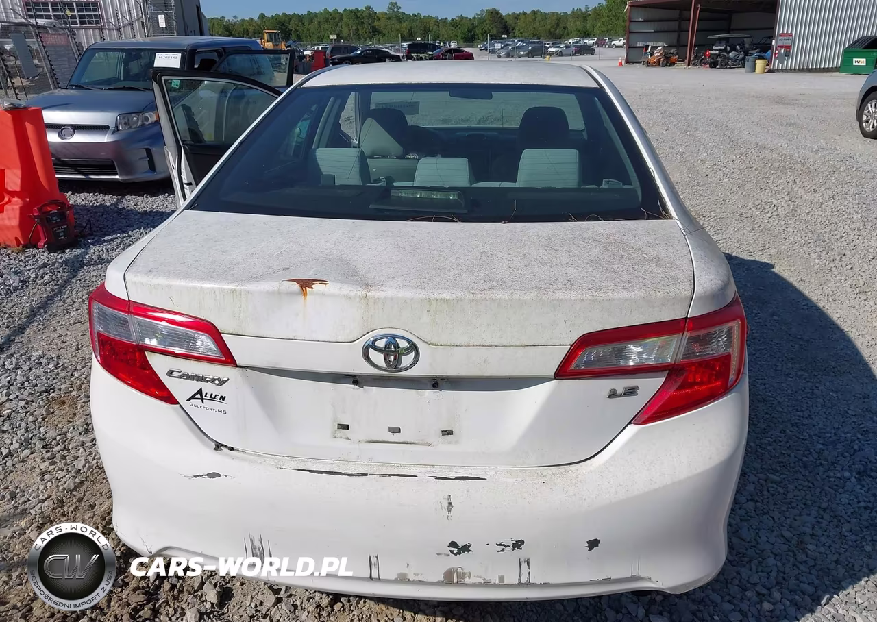 2013 Toyota Camry Le VIN:4T1BF1FK8DU219188 - 17