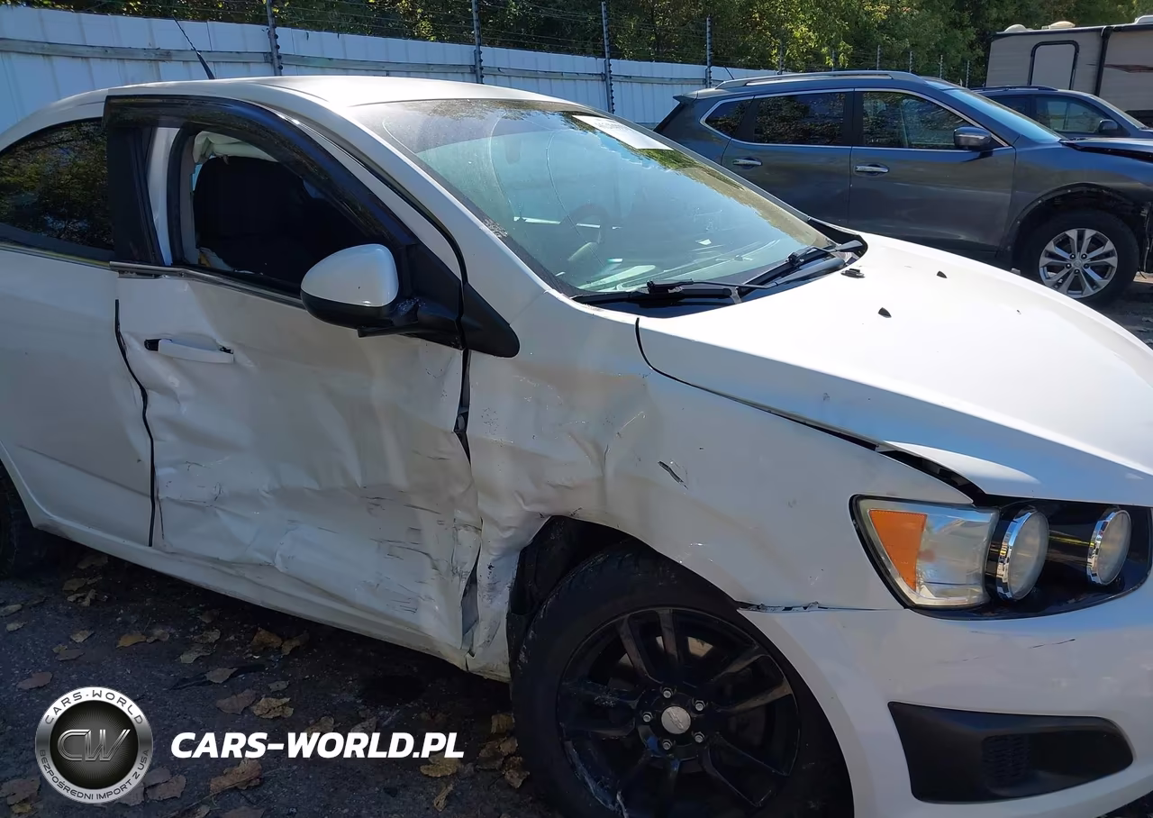 2013 Chevrolet Sonic Lt VIN:1G1JC5SB1D4245842 - 6