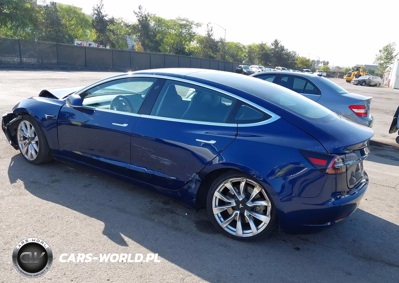 2018 Tesla Modelo 3 Long Range-Performance VIN:5YJ3E1EB4JF063748 - 3