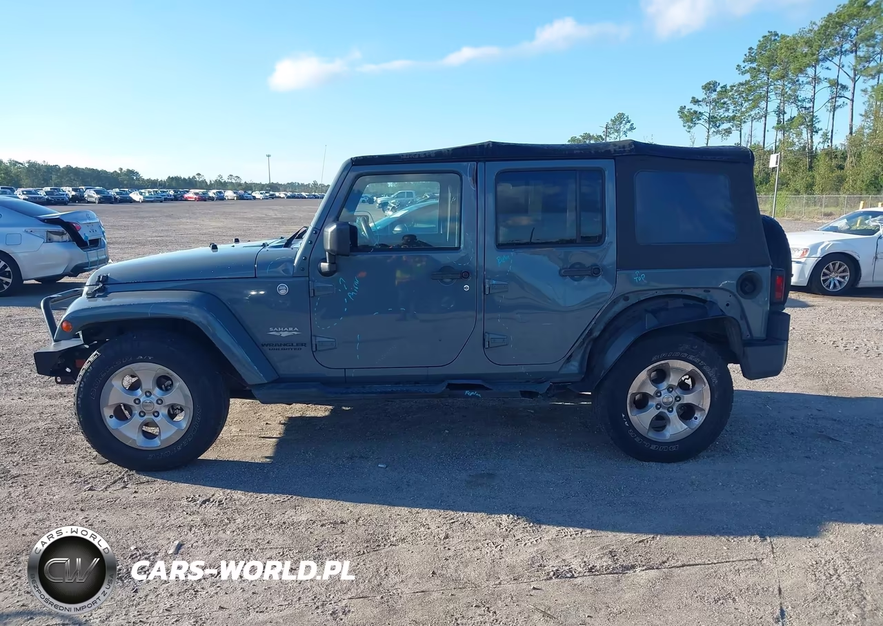 2015 Jeep Wrangler Unlimited Sahara VIN:1C4BJWEG8FL527144 - 14