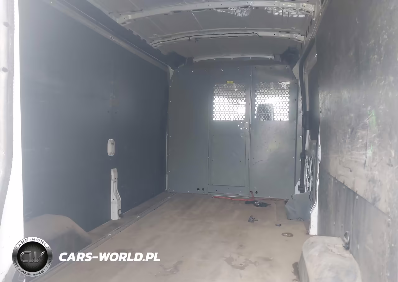 2015 Ford Transit VIN:1FTSW2CG6FKA86438 - 8