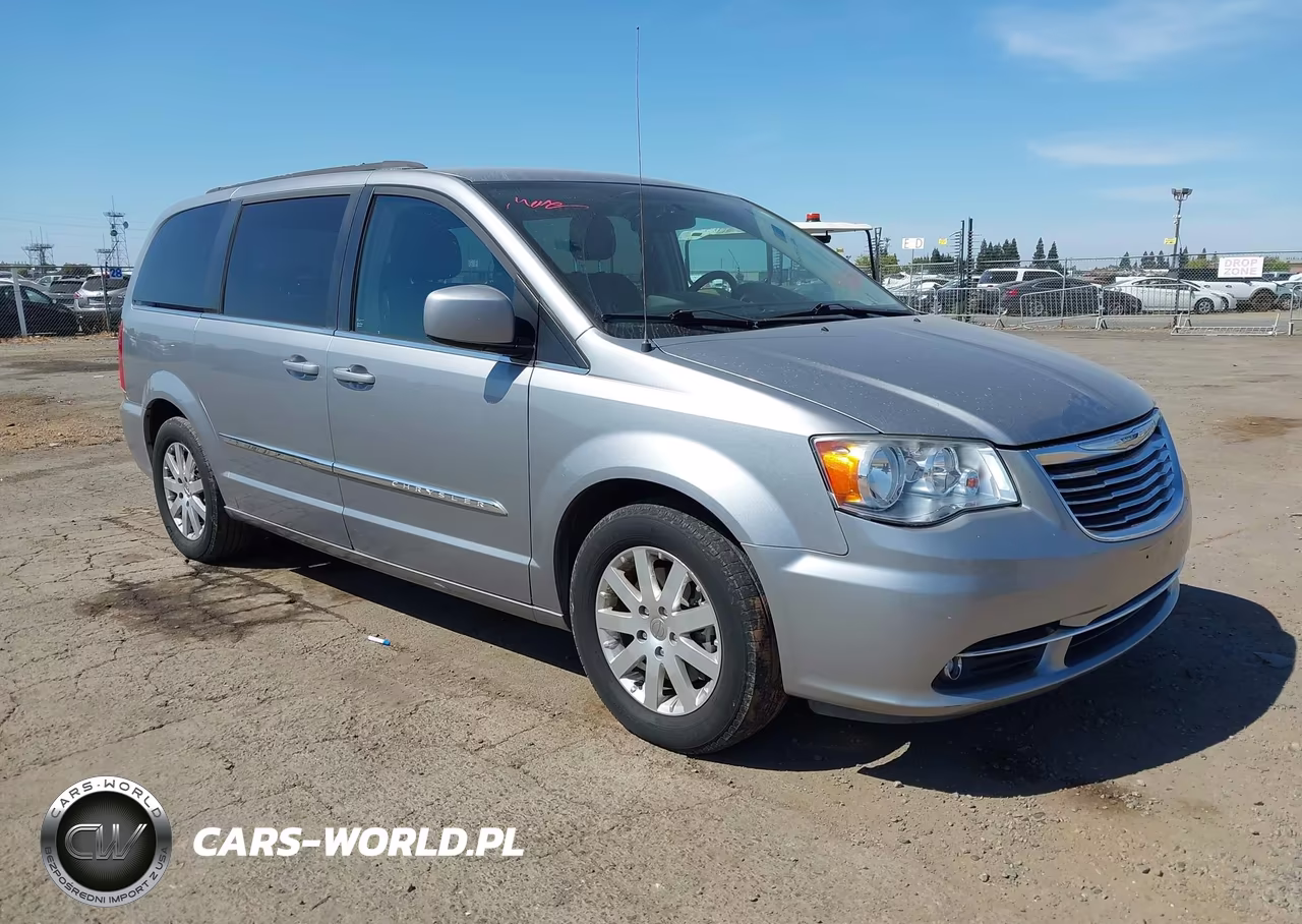 2016 Chrysler Town & Country Touring – zdjęcie 1 z 16