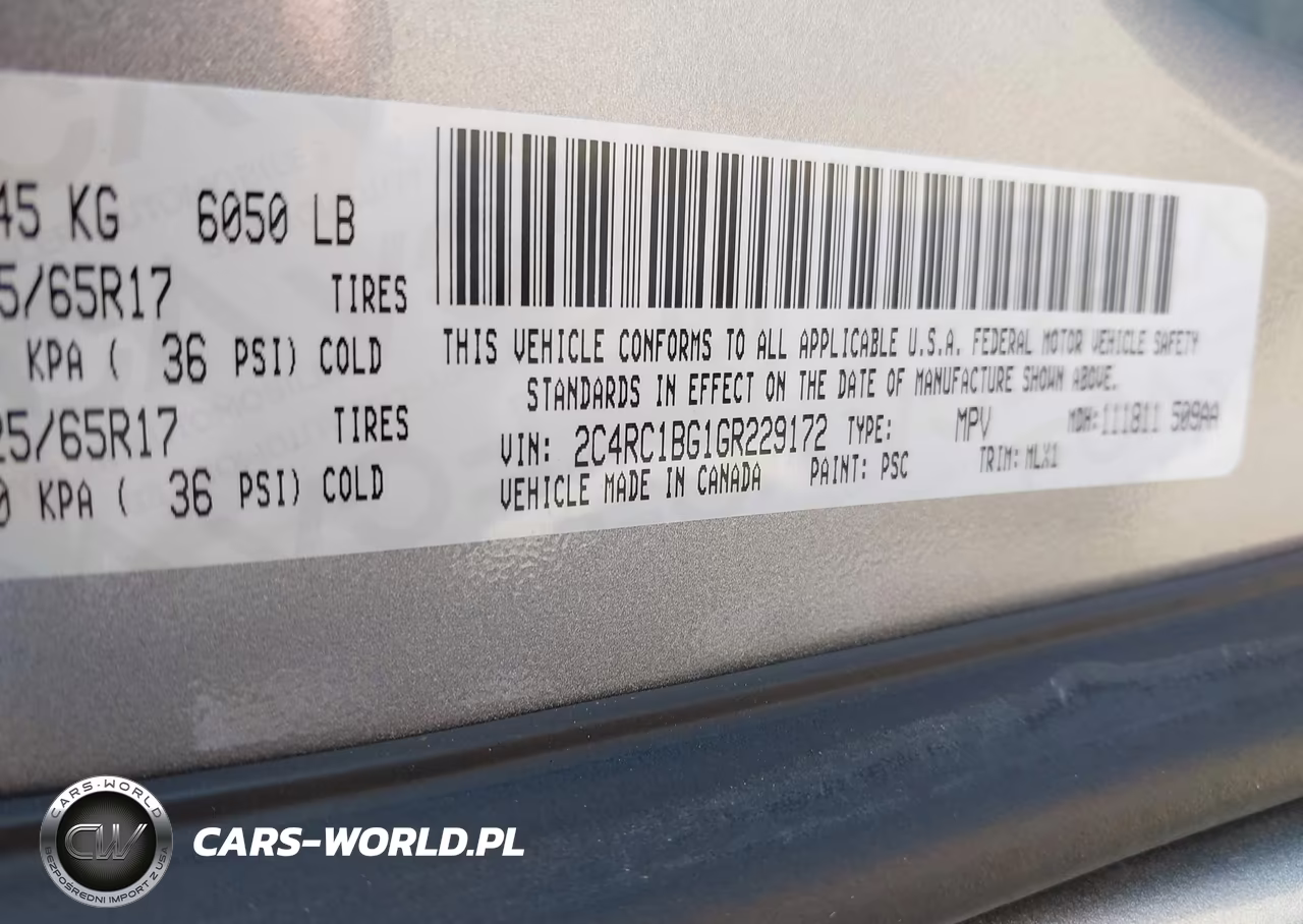 2016 Chrysler Town & Country Touring VIN:2C4RC1BG1GR229172 - 9