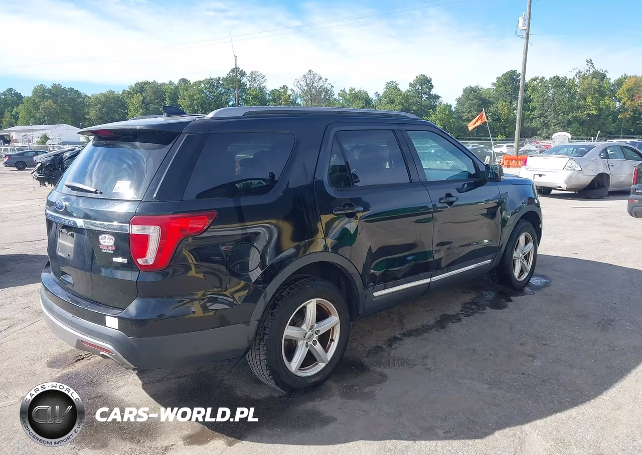 2016 Ford Explorer Xlt VIN:1FM5K8DH0GGB14365 - 4