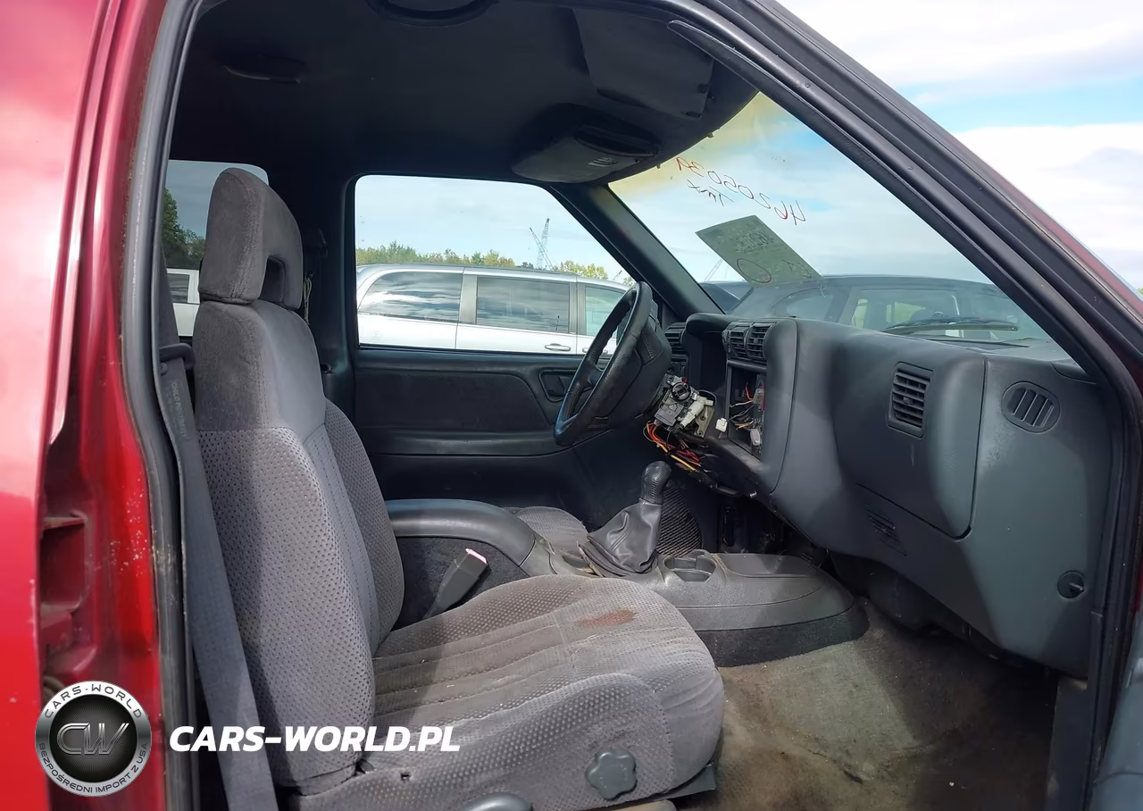 1997 Chevrolet Blazer Ls VIN:1GNDT13W8VK192057 - 5