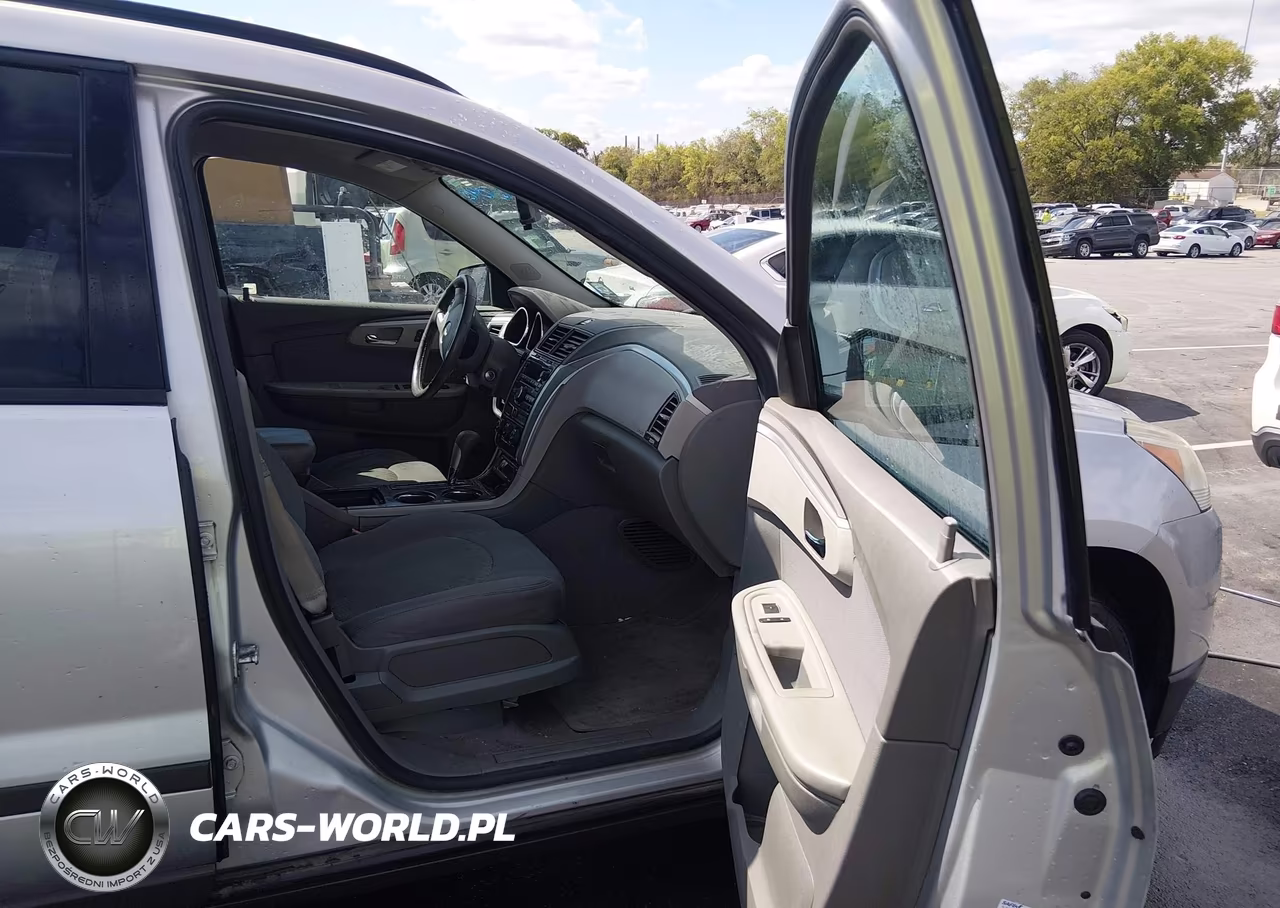 2012 Chevrolet Traverse Ls VIN:1GNKRFED4CJ266639 - 5