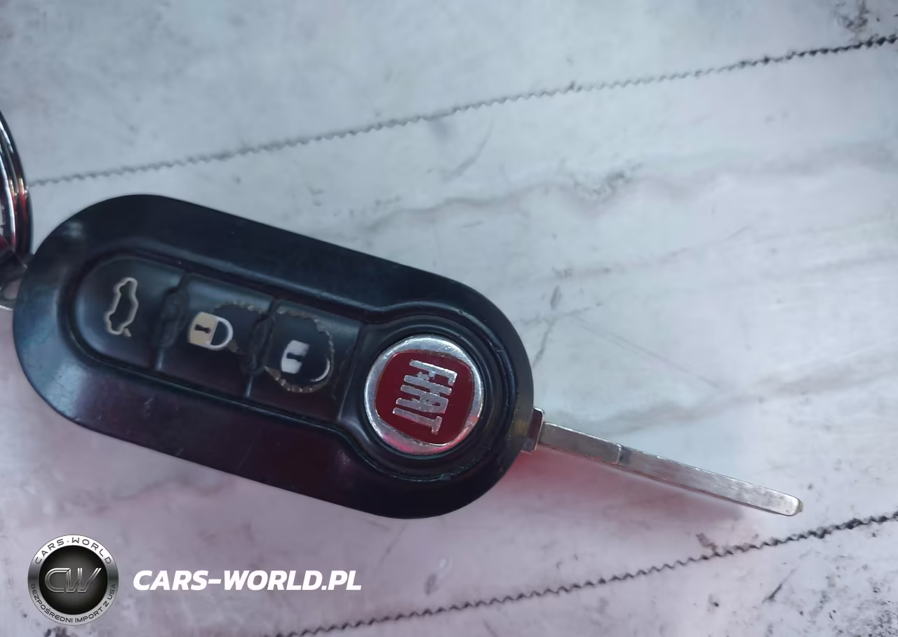 2015 Fiat 500 Pop VIN:3C3CFFAR0FT624179 - 11