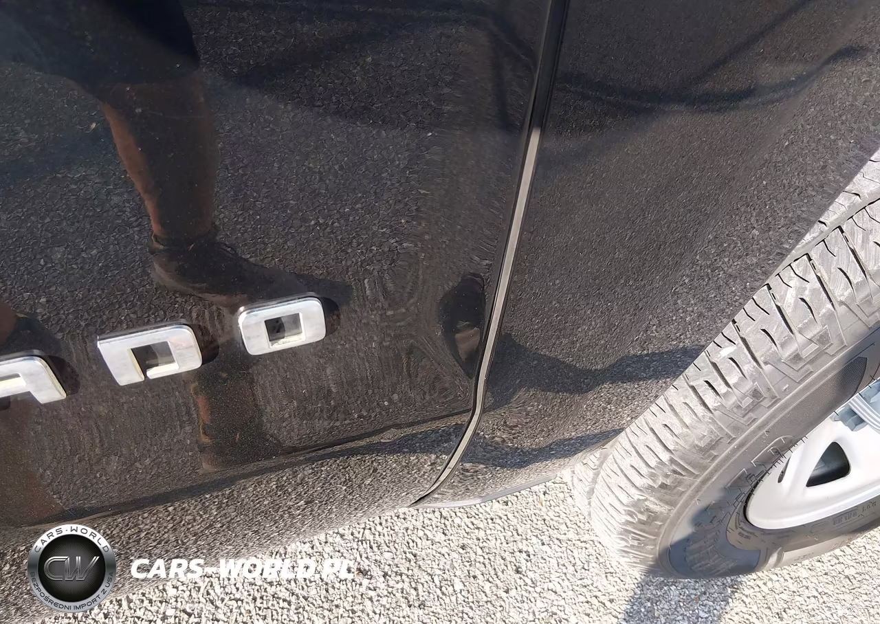2018 Chevrolet Silverado 1500 Wt VIN:3GCUKNEH8JG467879 - 16