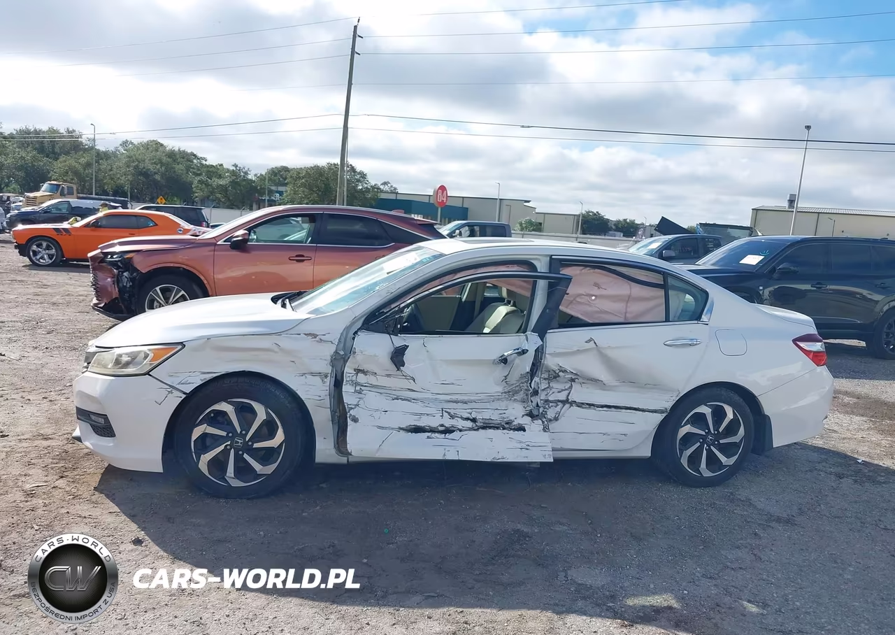 2016 Honda Accord Ex-L VIN:1HGCR2F99GA216472 - 13