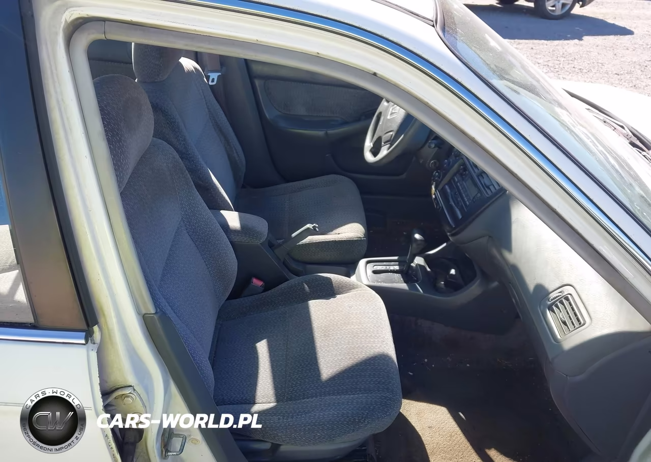 2000 Honda Civic Lx VIN:1HGEJ6674YL050826 - 5