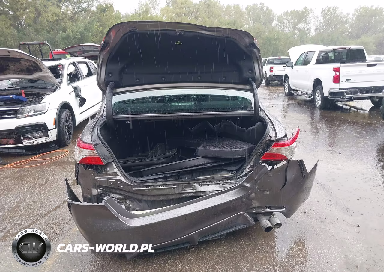 2018 Toyota Camry Se VIN:4T1B11HK4JU603900 - 16