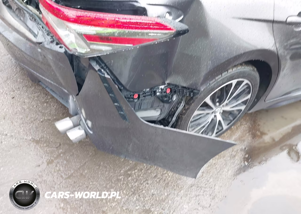 2018 Toyota Camry Se VIN:4T1B11HK4JU603900 - 17