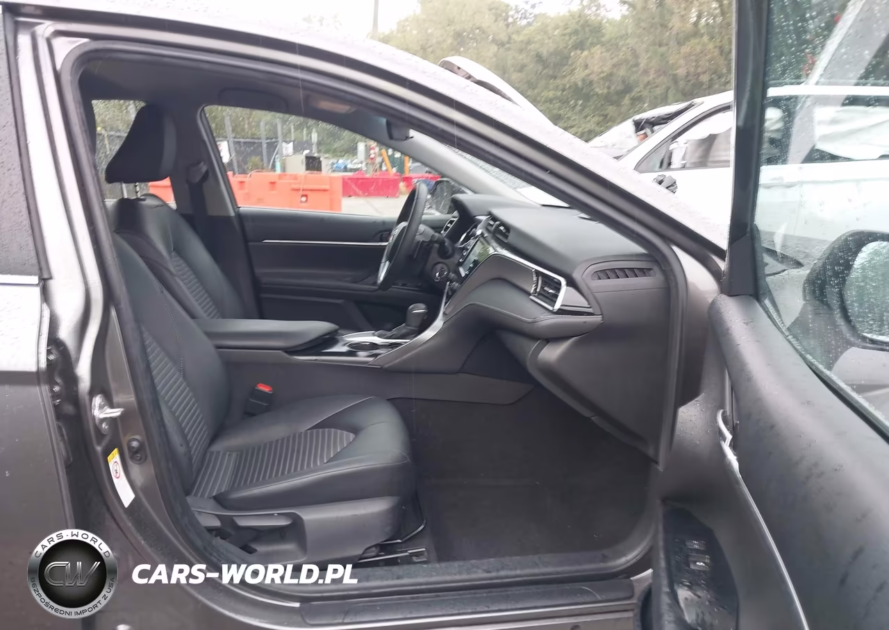 2018 Toyota Camry Se VIN:4T1B11HK4JU603900 - 5