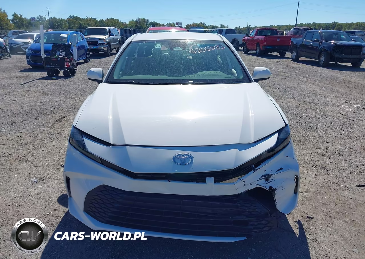 2025 Toyota Camry Le VIN:4T1DBADK3SU530063 - 12