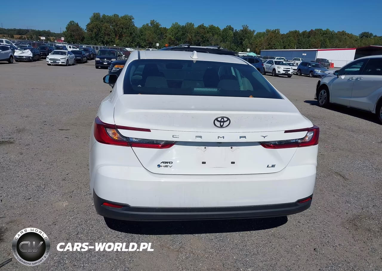 2025 Toyota Camry Le VIN:4T1DBADK3SU530063 - 16