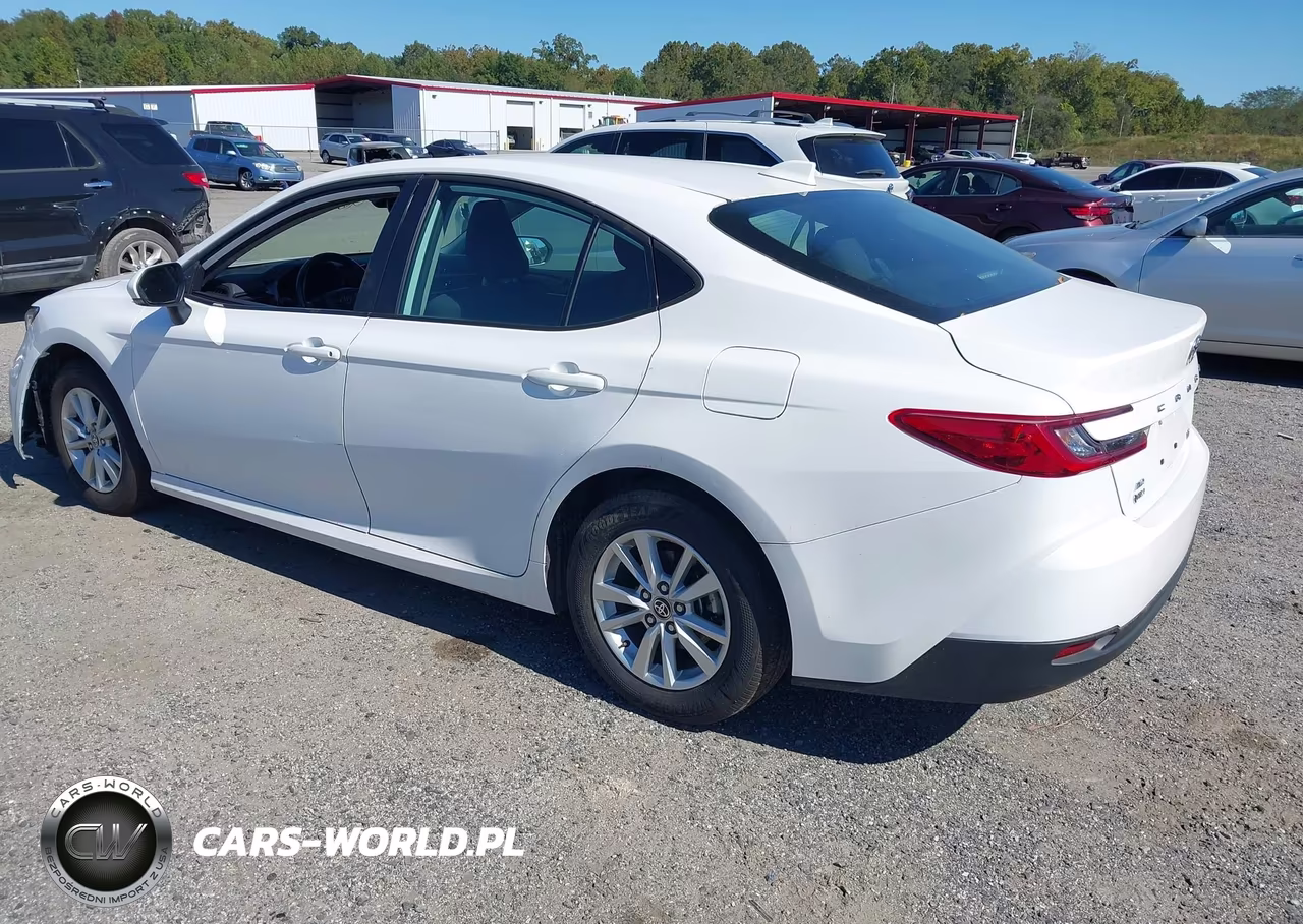 2025 Toyota Camry Le VIN:4T1DBADK3SU530063 - 3