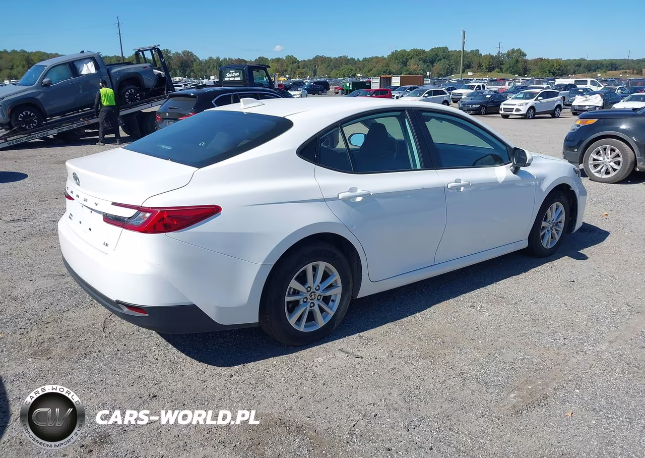 2025 Toyota Camry Le VIN:4T1DBADK3SU530063 - 4