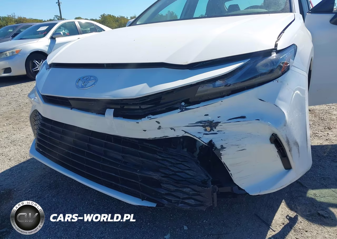 2025 Toyota Camry Le VIN:4T1DBADK3SU530063 - 6